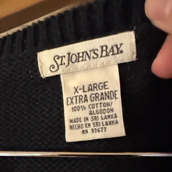 St. John’s bay sweater.  Vintage! - Picture 2 of 6
